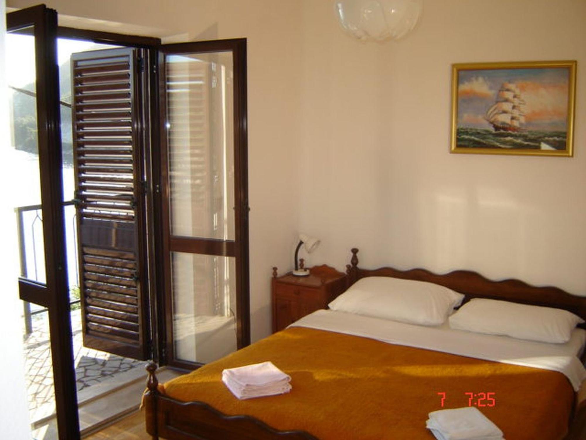 Apartments "Villa Mungos" Sobra Camera foto
