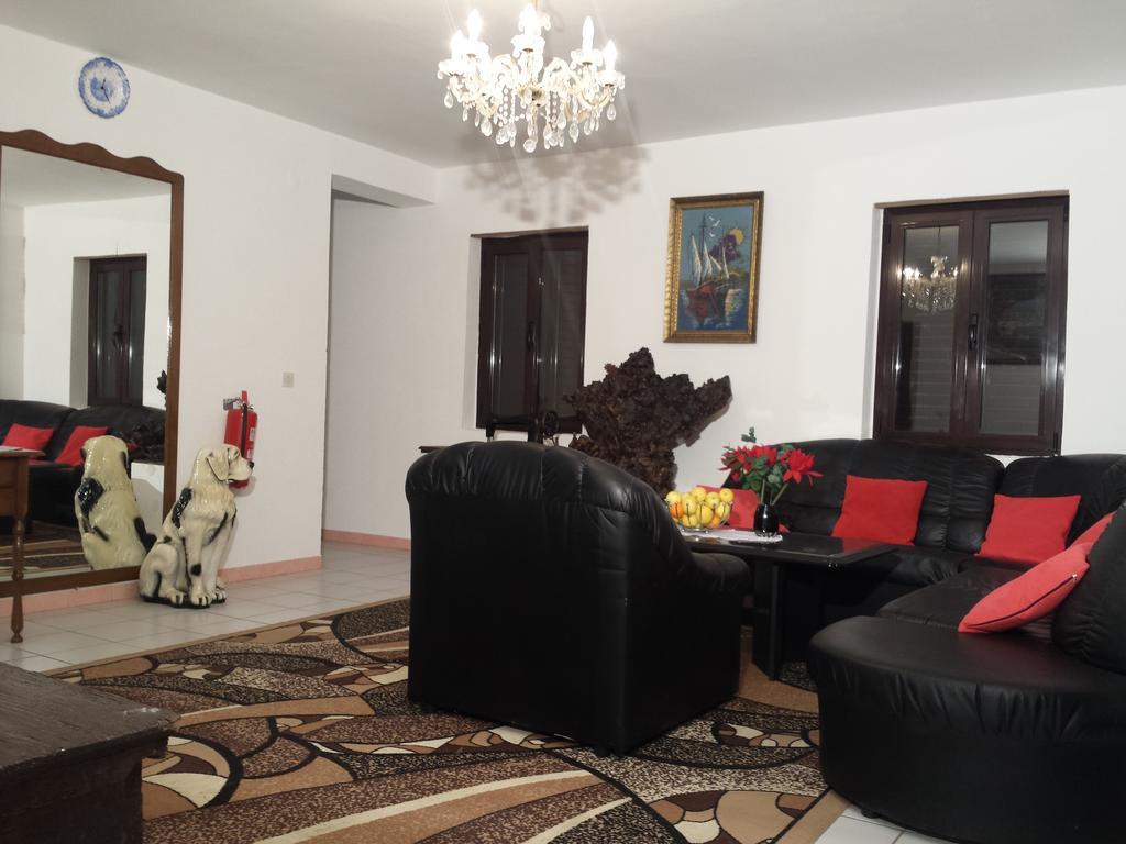 Apartments "Villa Mungos" Sobra Esterno foto