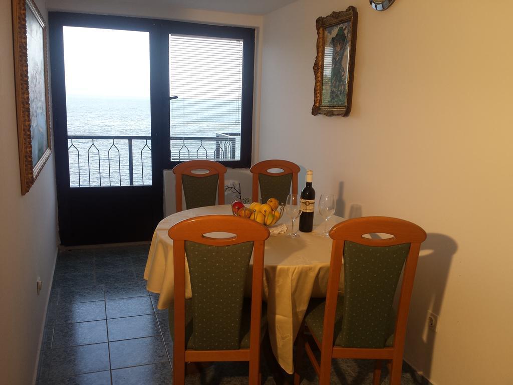 Apartments "Villa Mungos" Sobra Esterno foto