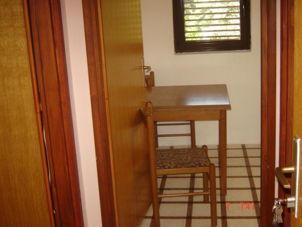 Apartments "Villa Mungos" Sobra Esterno foto