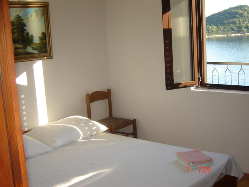 Apartments "Villa Mungos" Sobra Camera foto